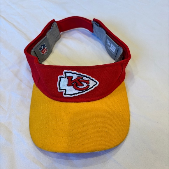 NFL Other - Kansas City Chiefs NFL Adjustable Red & Yellow Visor Hat – New Era